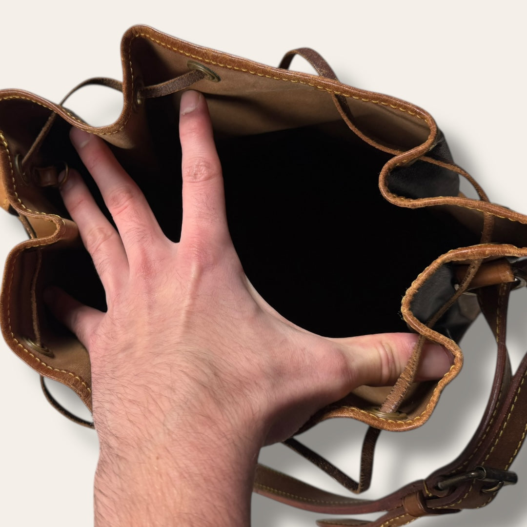 Louis vuitton bucket bag