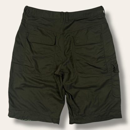Nike ACG cargo shorts dark green - Medium