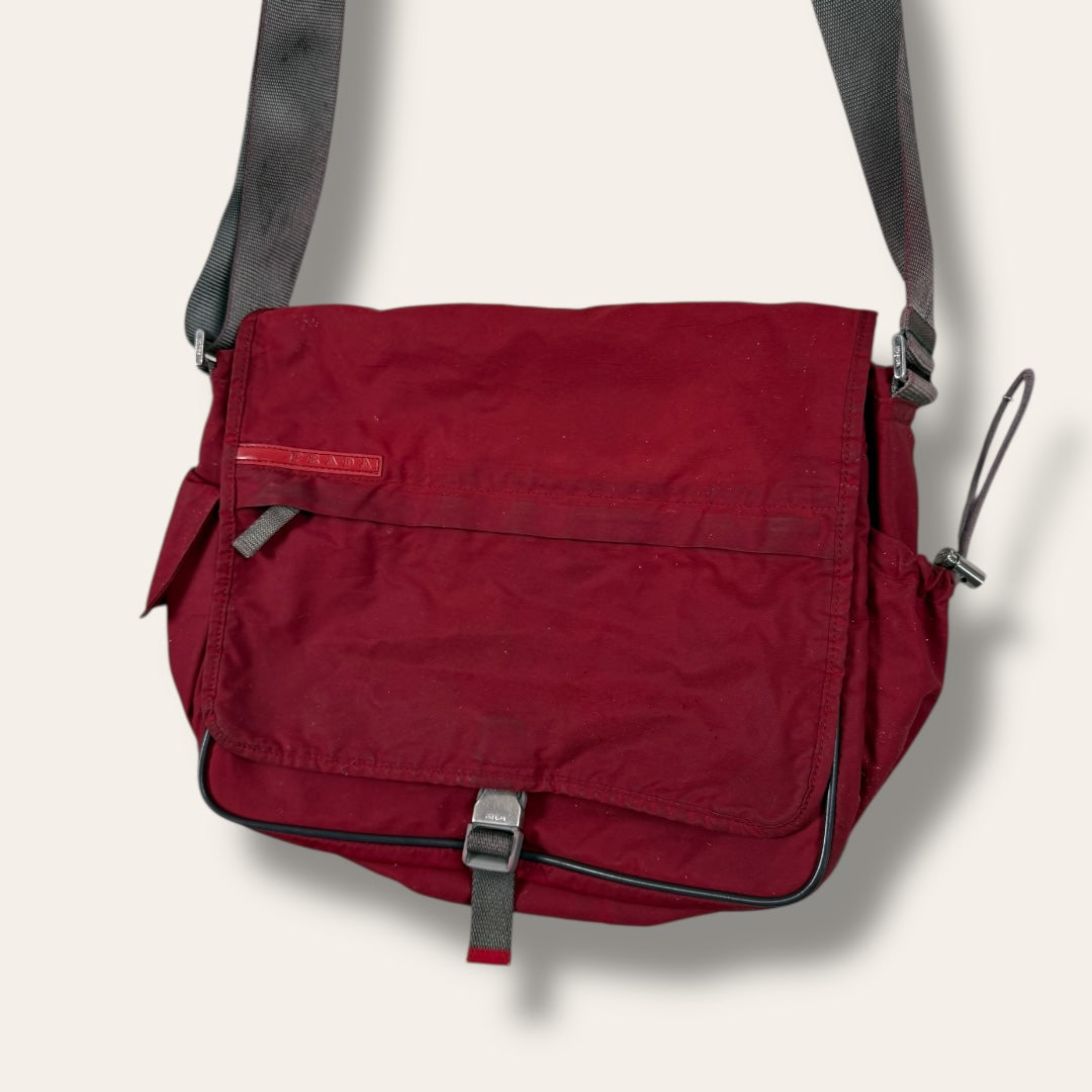 Prada sport messengerbag red