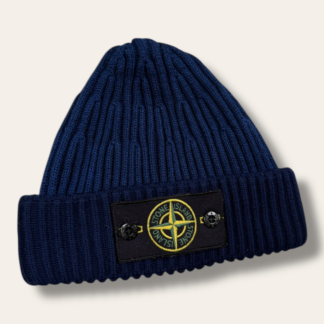 Stone Island badge beanie navy