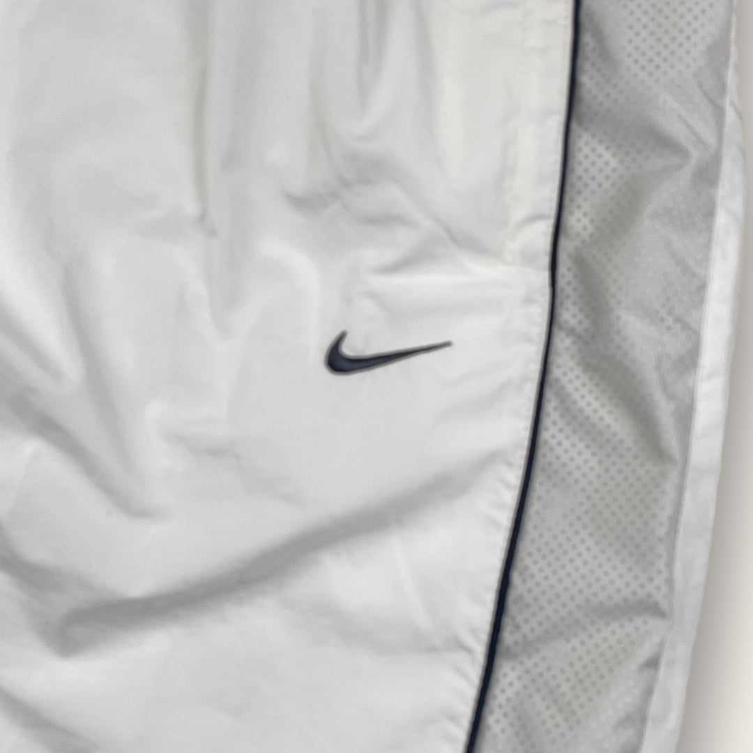 Nike parachute trackpants white - Large