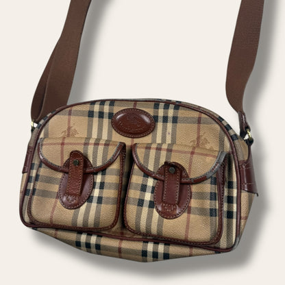 Burberry shoulder bag beige