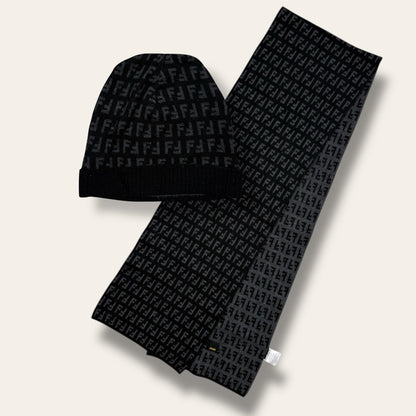 Fendi set scarf/hat